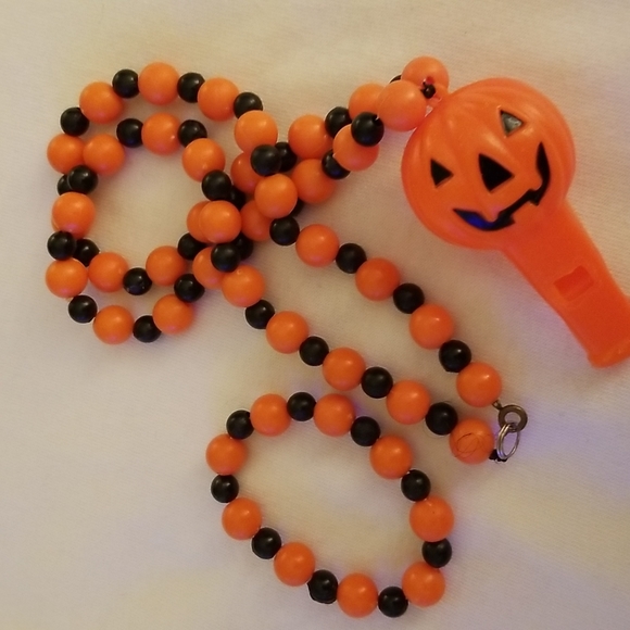 Necklace & Bracelet (Pumpkin) - Picture 6 of 7